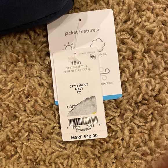 NWT carters puffer jacket size 18m - Picture 3 of 4